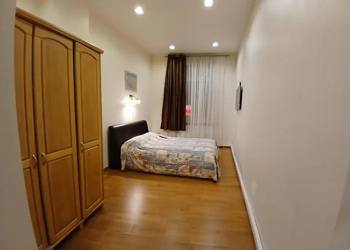 Daire Donelaicio 42 *