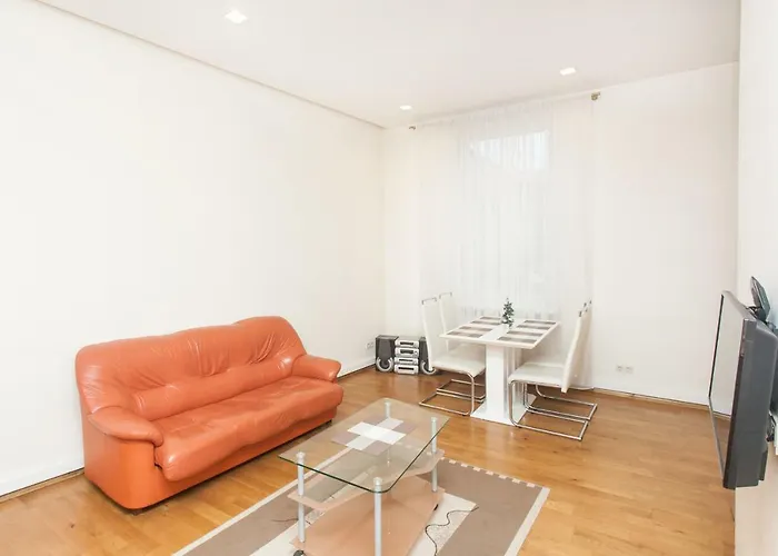 Donelaicio 42 Kaunas